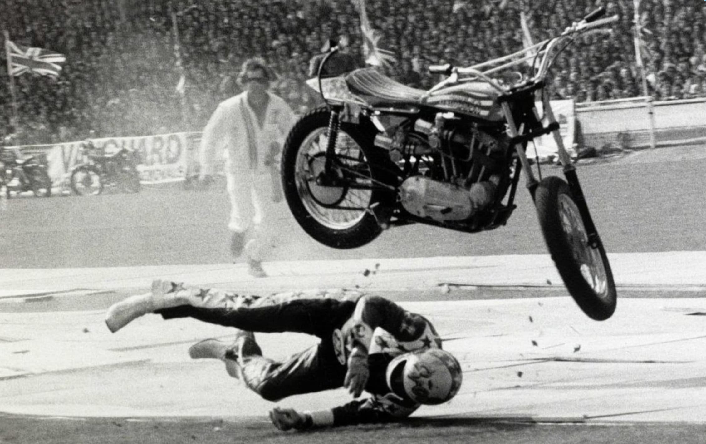 evel knievel crash - Card